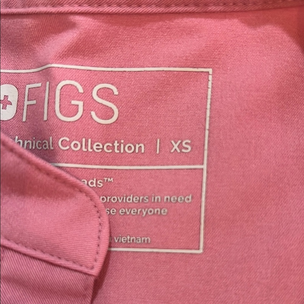 Figs Pink Scrub Top - Picture 2 of 4